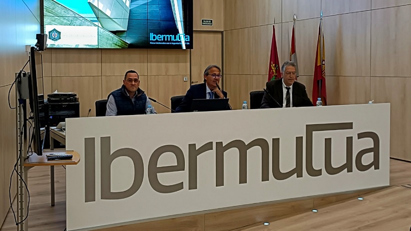firma convenio Ibermutua-Colegio Graduados Sociales Valladolid