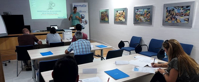 taller de Ibermutua en Puerto Santa María sobre investigación de accidentes por el árbol de causas.